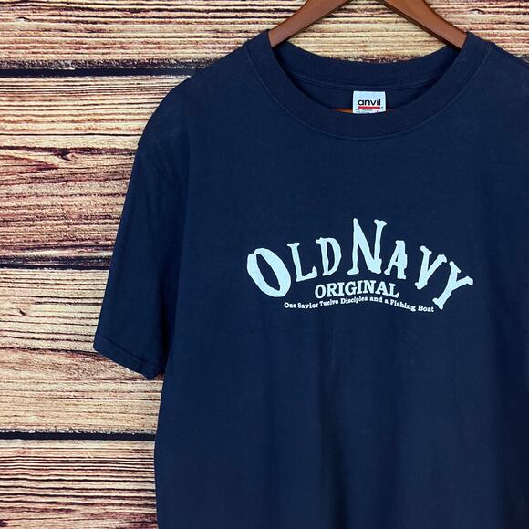 Vintage Old Navy One Savior, Twelve Disciples, & A Fishing Boat Jesus T-shirt - Picture 3 of 8